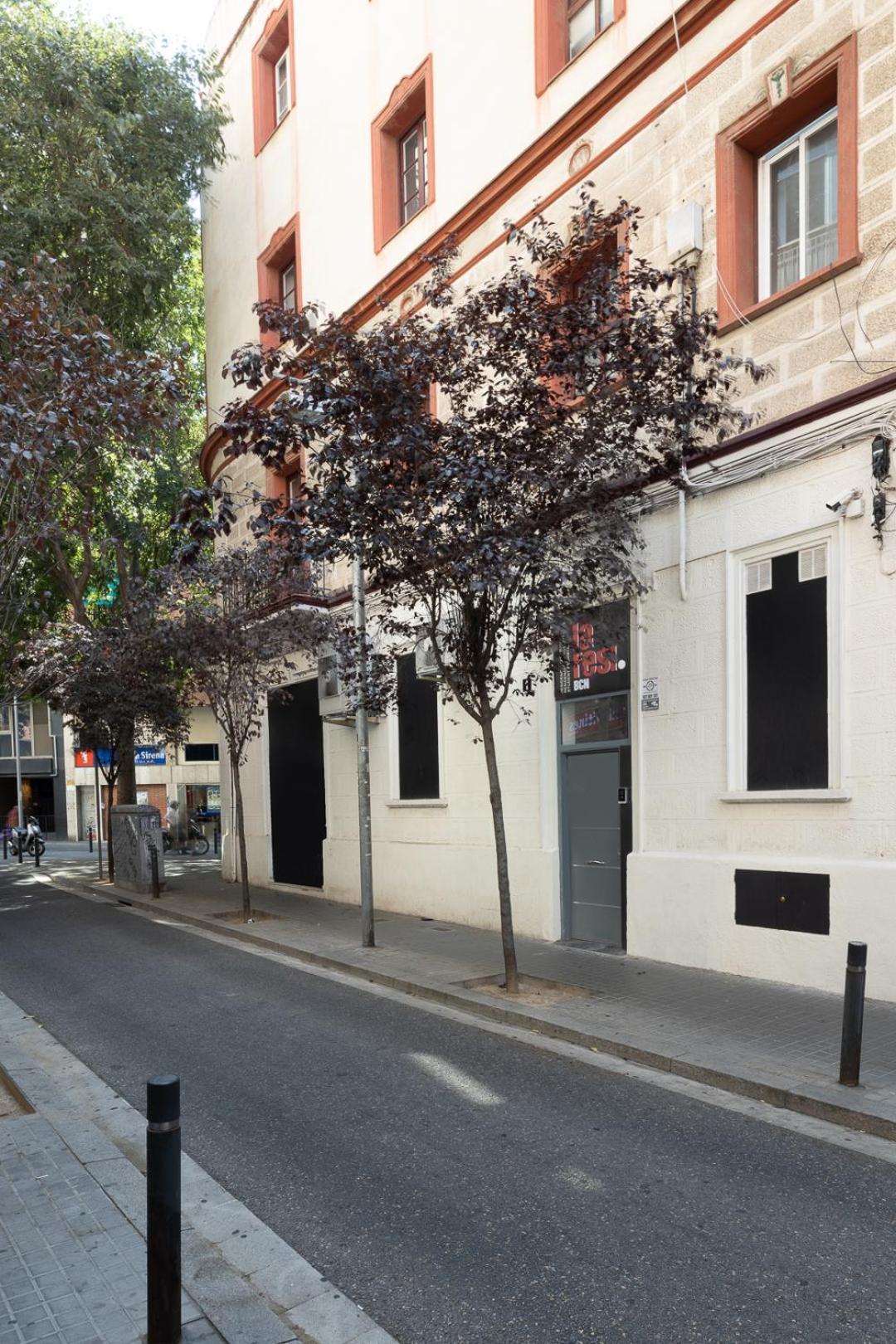Laresibcn Minimum 31 Nights Hostel - Barcelona — Photos 2